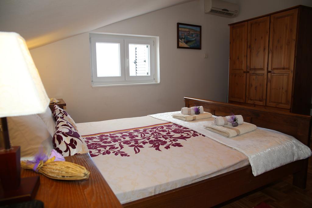 Pansion Adria Hotel Sveti Filip i Jakov Szoba fotó