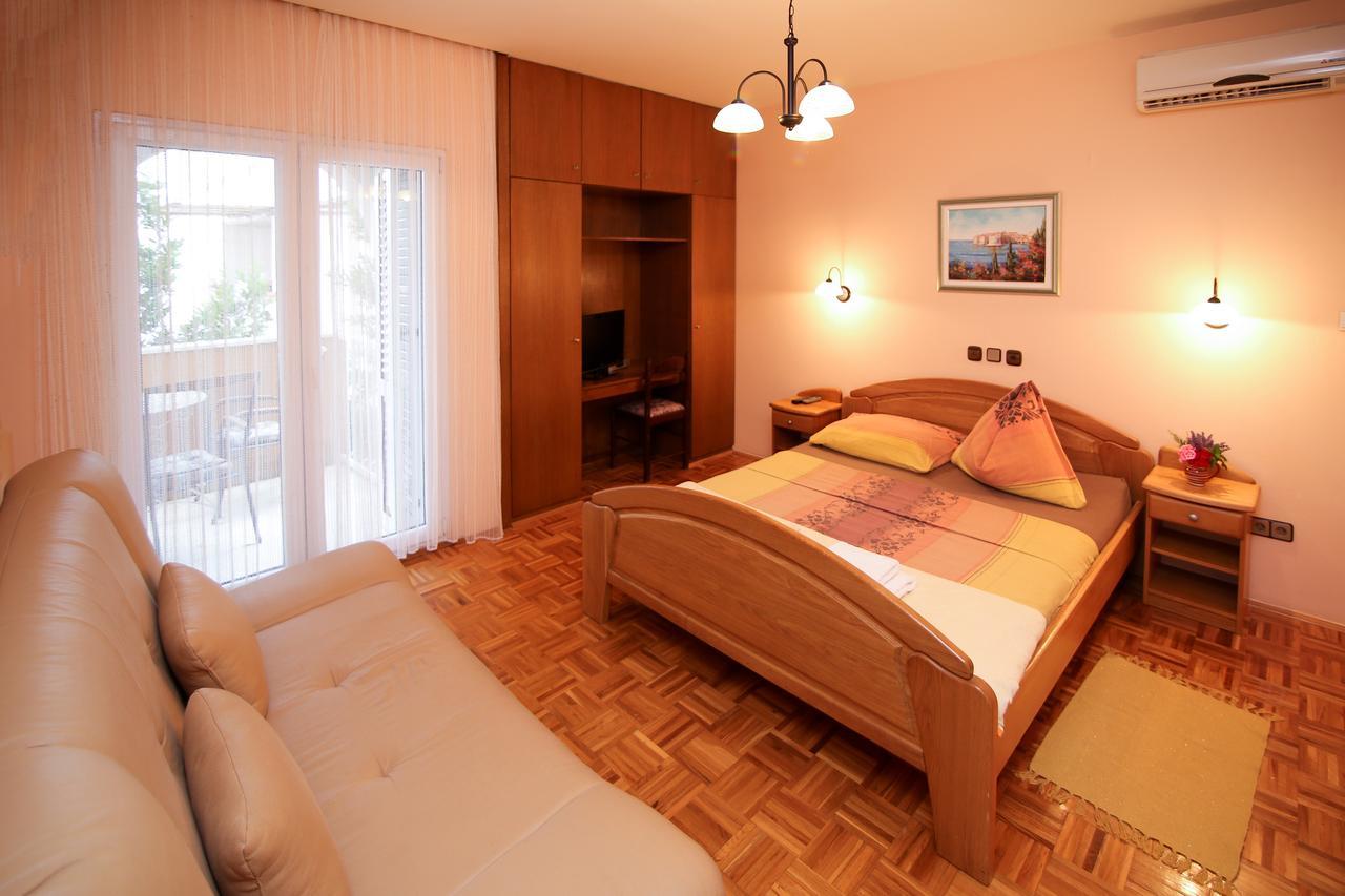 Pansion Adria Hotel Sveti Filip i Jakov Kültér fotó