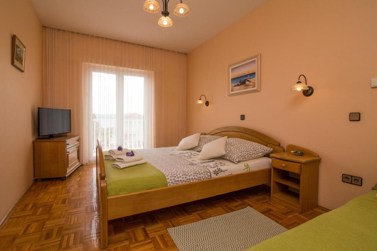 Pansion Adria Hotel Sveti Filip i Jakov Kültér fotó