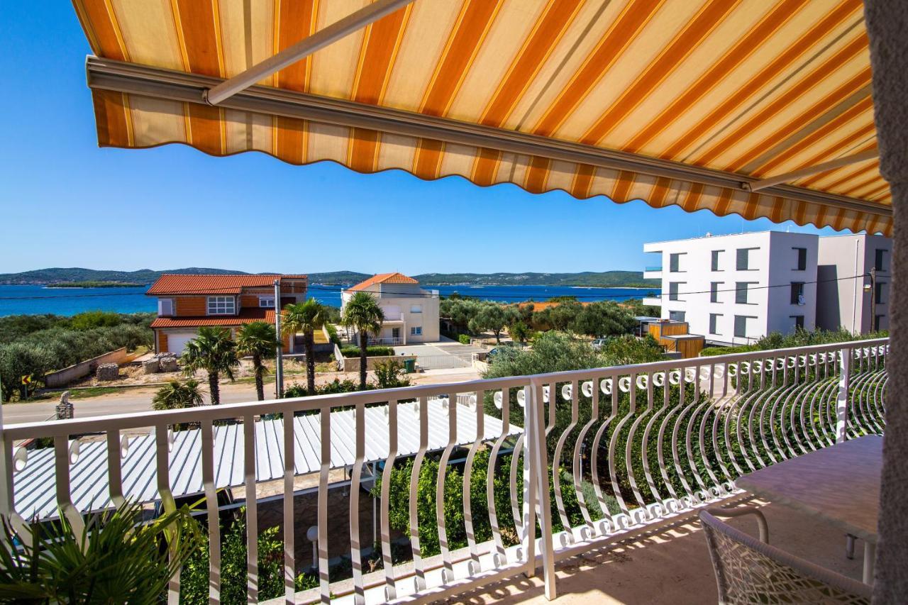 Pansion Adria Hotel Sveti Filip i Jakov Kültér fotó