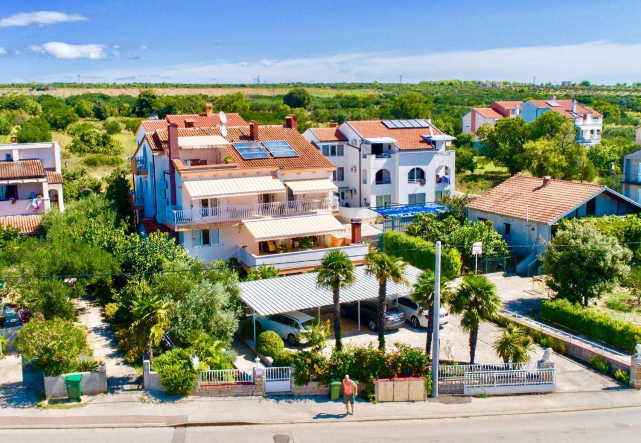 Pansion Adria Hotel Sveti Filip i Jakov Kültér fotó