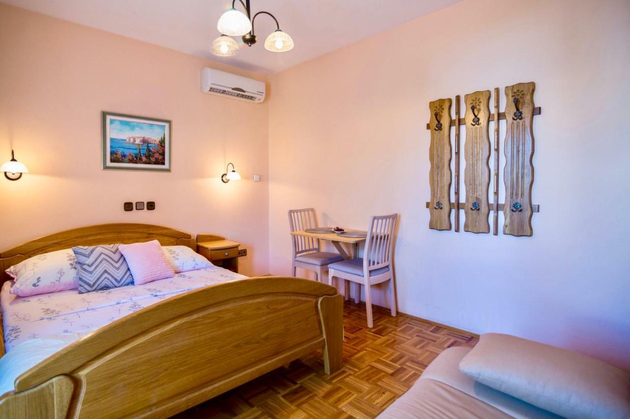 Pansion Adria Hotel Sveti Filip i Jakov Kültér fotó